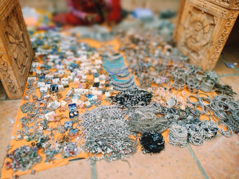 Top Tips for Choosing Quality Jewelry Making Materials